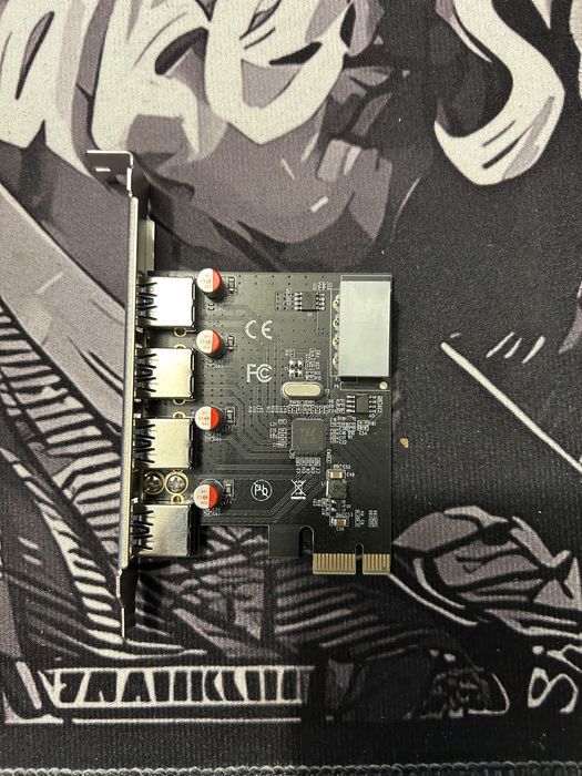 Placa de expansiune PCI-E USB 3.0 de la LogiLink