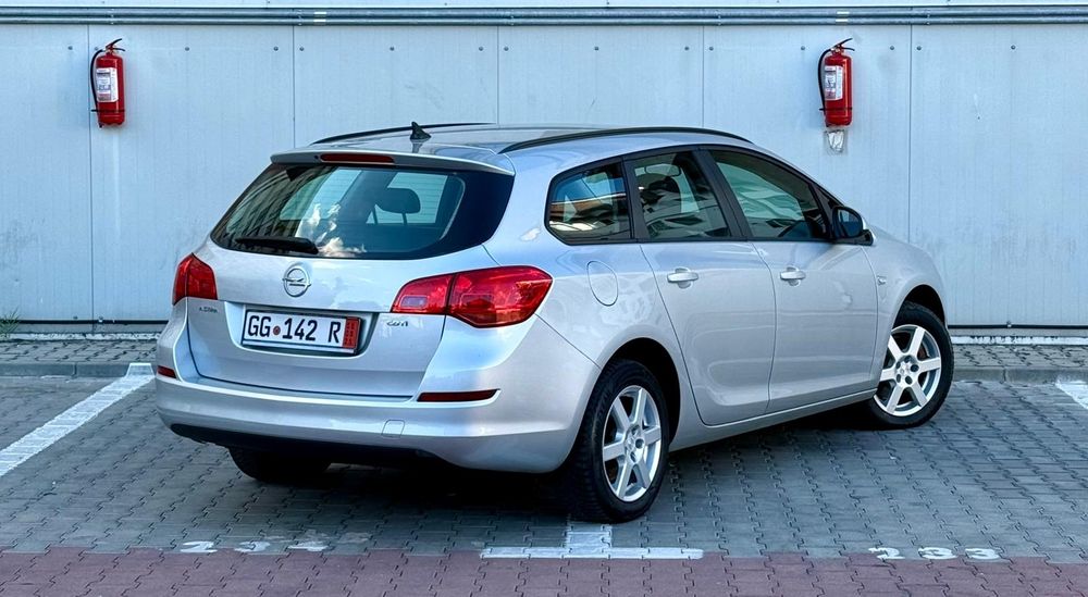 Opel Astra J / 1.7 CDTI 125 Cp / Navi