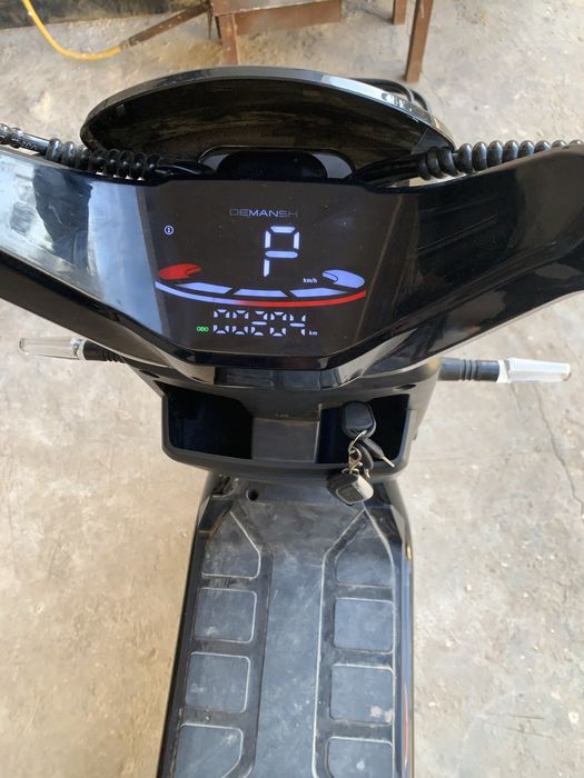 Skuter DEMANSH2047
