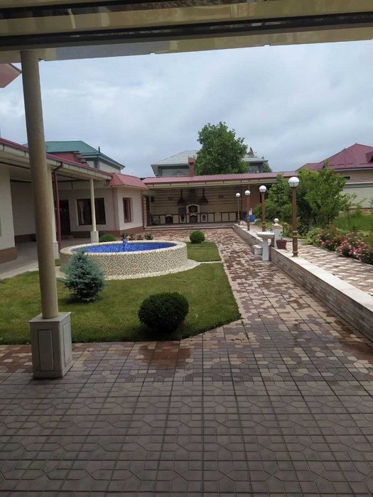 Олтинтепа(Циолковская).Продам дом на 10сотках.Фасад 35м.Можно по 6сот.