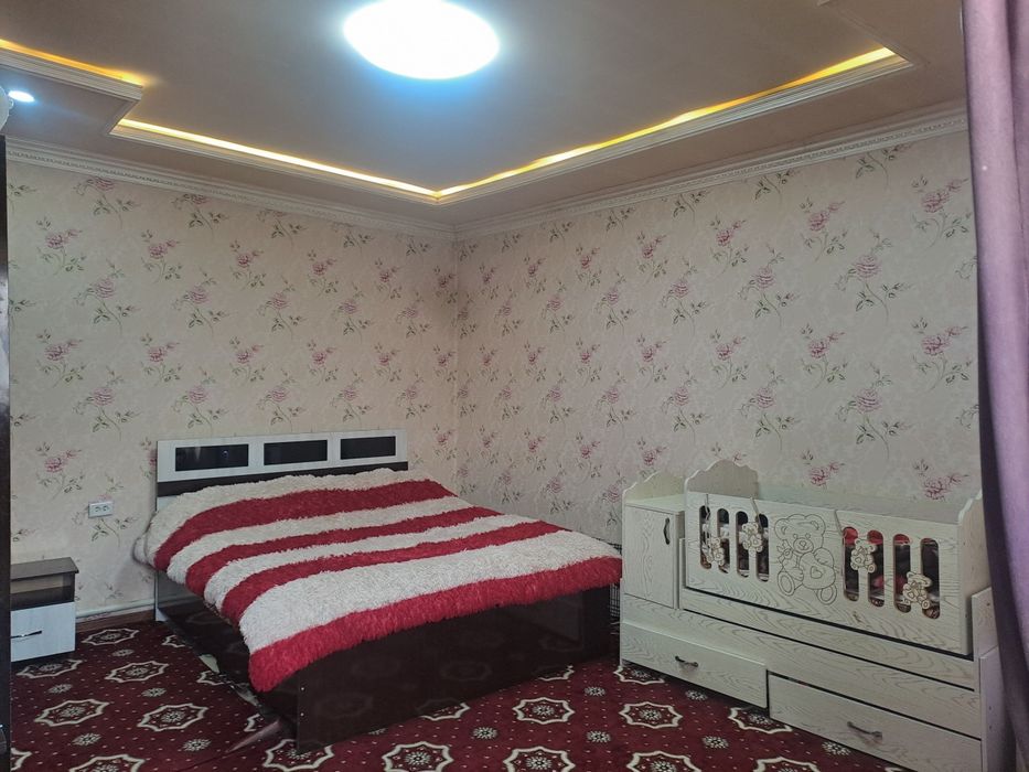 Uy sharoitlari bor 6.94sotix balnitsa yaqin GAI yonida bozorga yaqin