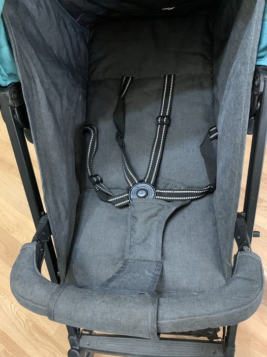 Коляска прогулочная