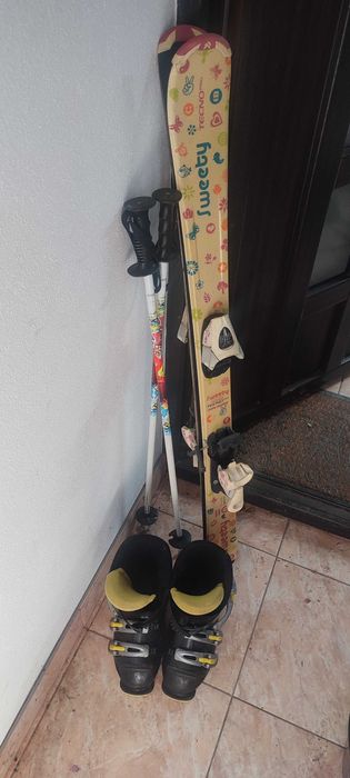 Clăpari + schiuri copii 7 ani Suceava