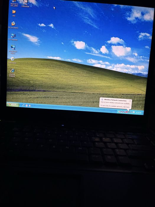 Laptop cu windows xp
