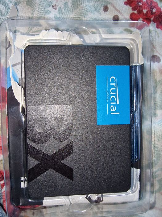 Vand carcasa MSI MAG force 110r negru cu ssd 1tb