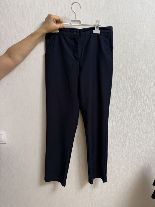 Школьные брюки.