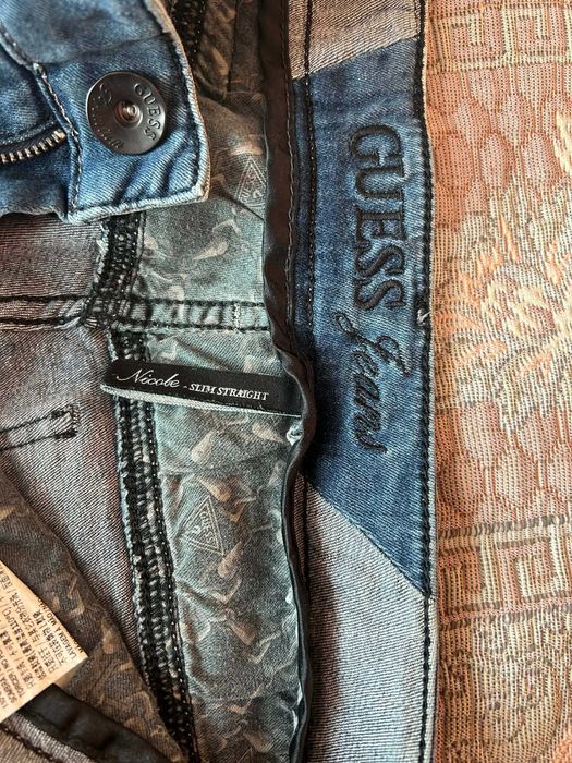 Дамски дънки GUESS