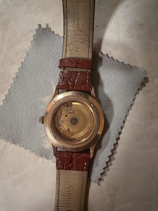 Noyop qo'l tilla soat Platinor Saturon