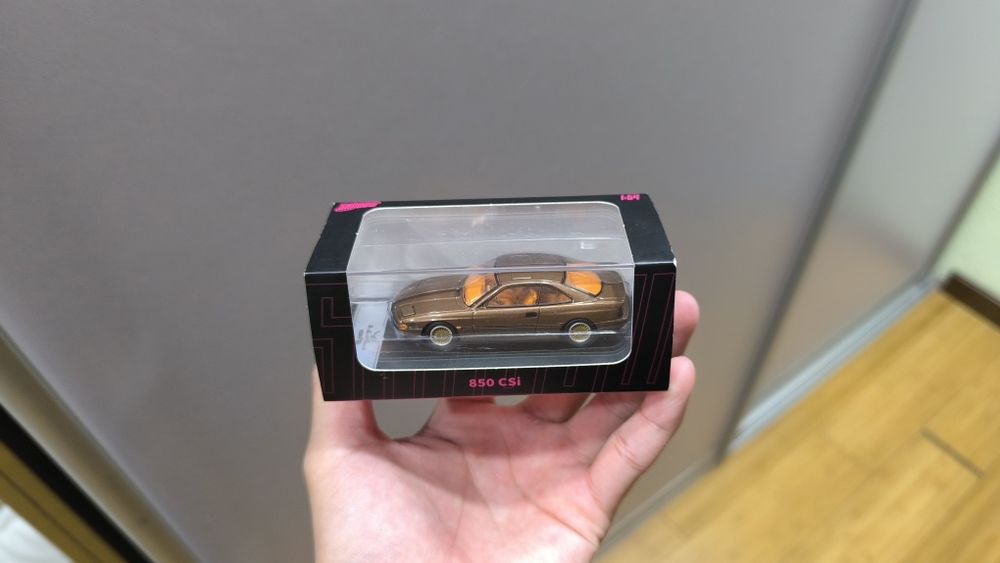 Shadow bmw 850i 1:64