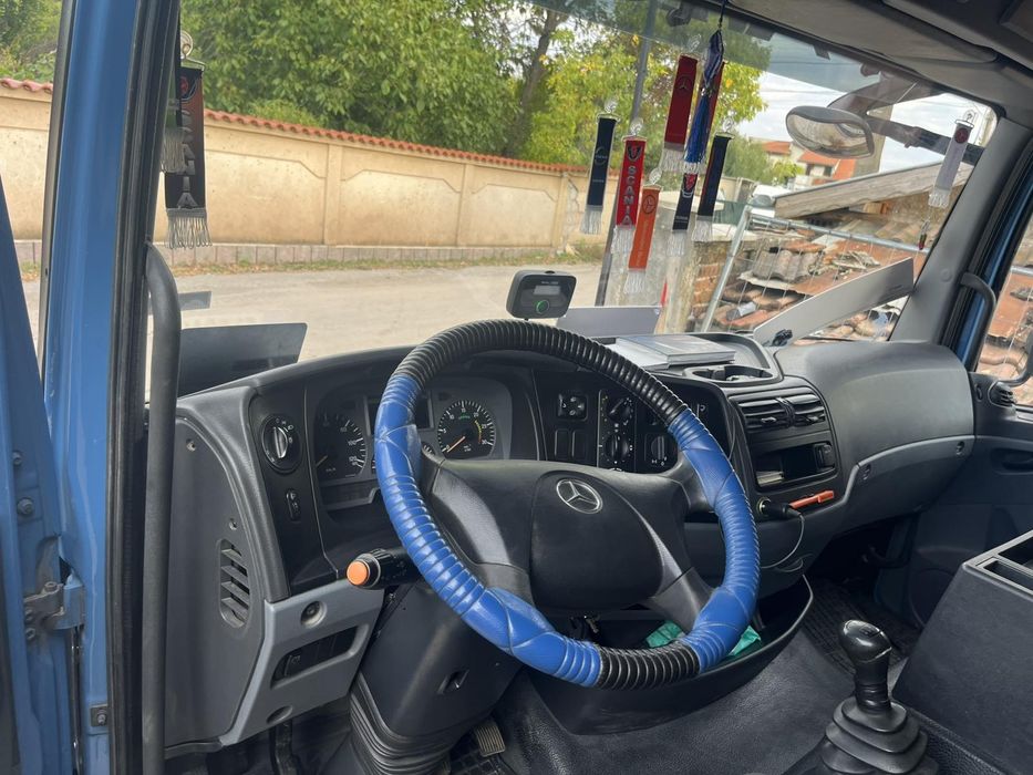 Mercedes Atego 818 1990 година