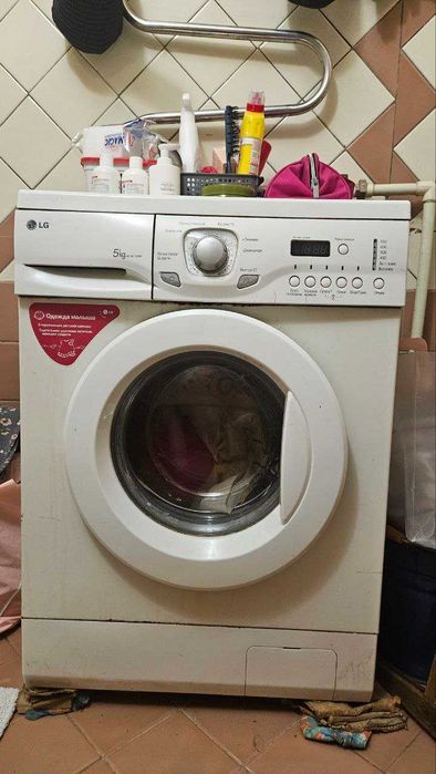 Стиральная машина LG 5 кг (б/у, рабочая)