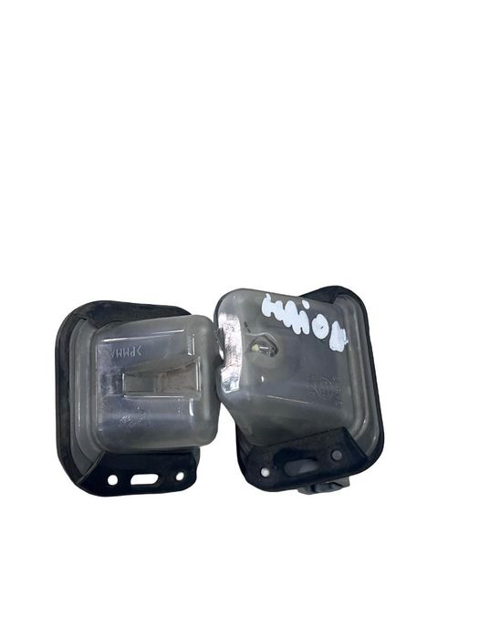 Set Lampi Numar De Inmatriculare Suzuki Sx4 S-Cross Jy 2023 ->