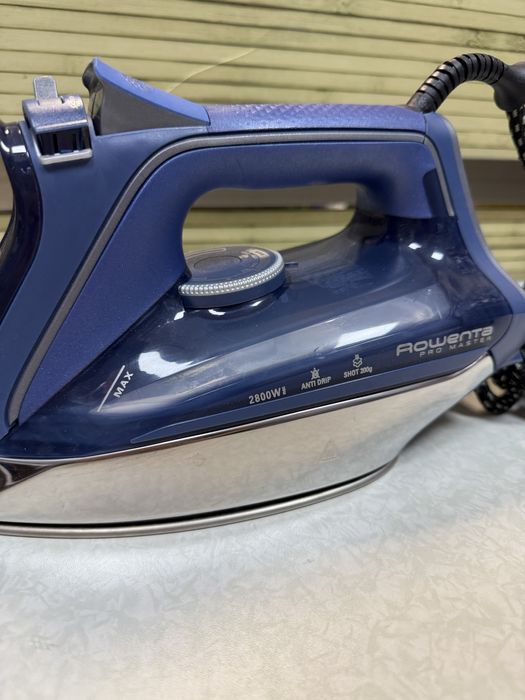 Парна ютия Rowenta DW8215