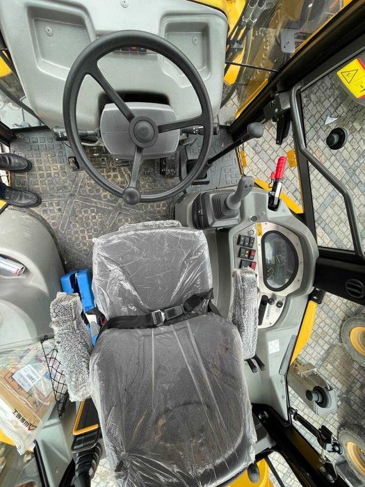 Погрузчик экскаватор SDLG B877F