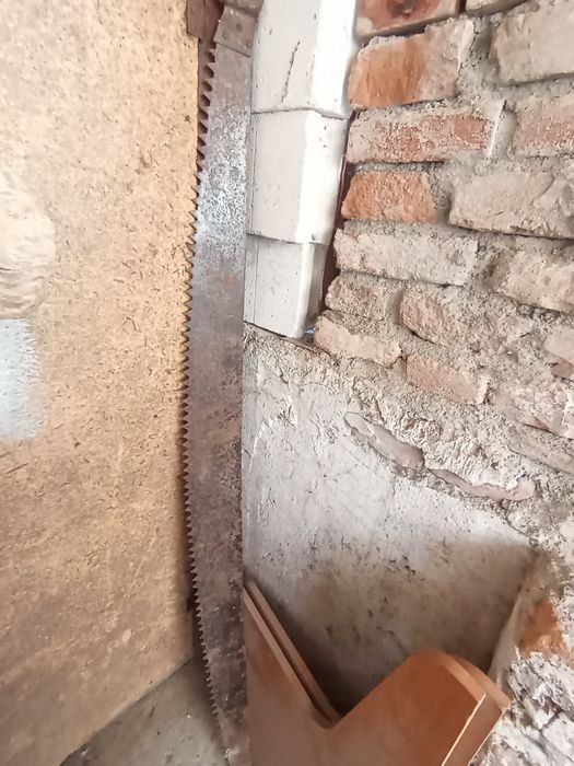 Scule / obiecte vechi de decor.