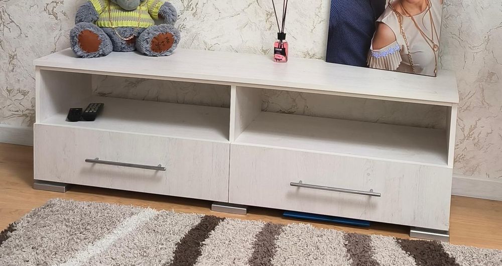 Тумба под телевизор