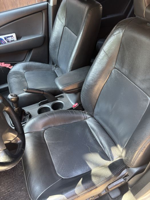 Mitsubishi Outlander 1