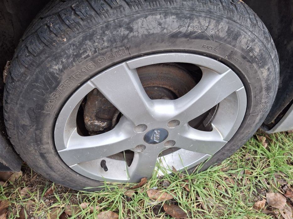 Продавам 4 бр. Лети джанти с гуми 16" от Пежо 307