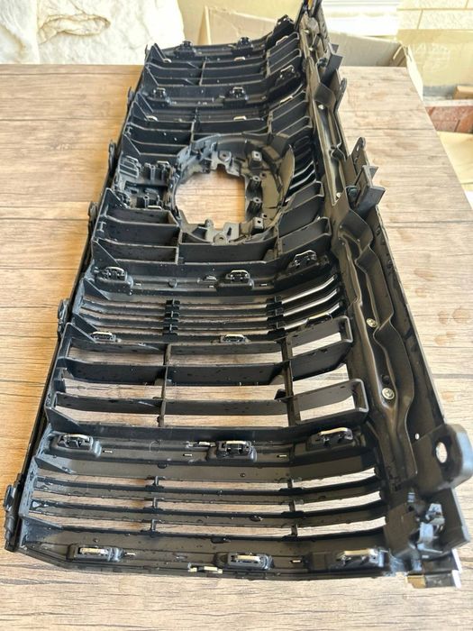 Решетка радиатора TOYOTA PRADO 150