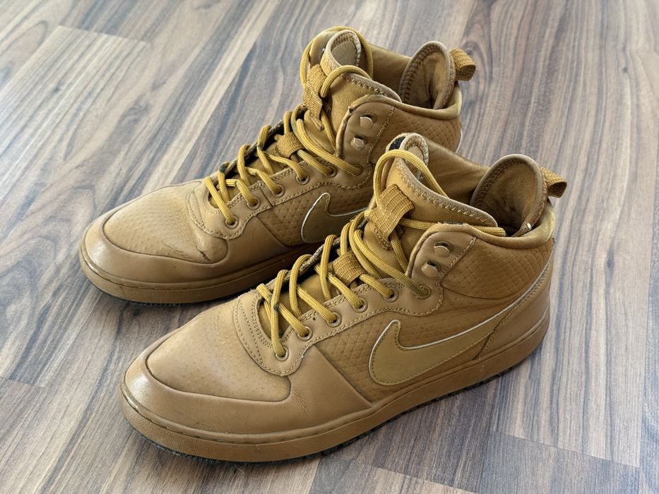 Nike Court Borough Mid Winter 44