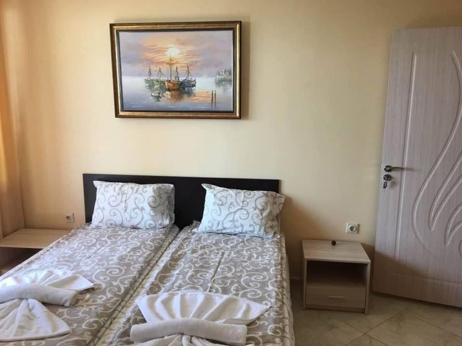 Продава се Хотел в Бургас, Славейков - 330 кв.м за 696 €/кв.м - Снимка #4