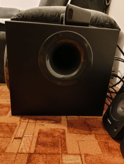 Sistem audio Logitech Z906