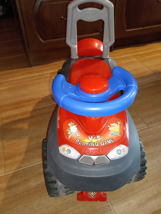 Музикална количка за бутане