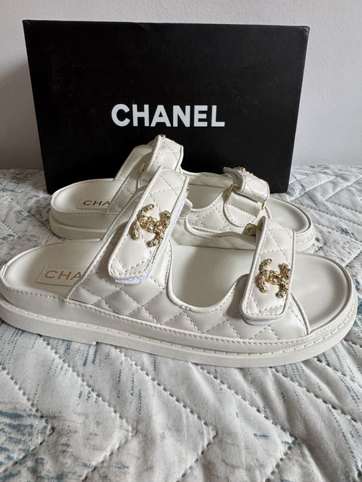 Чехли Chanel
