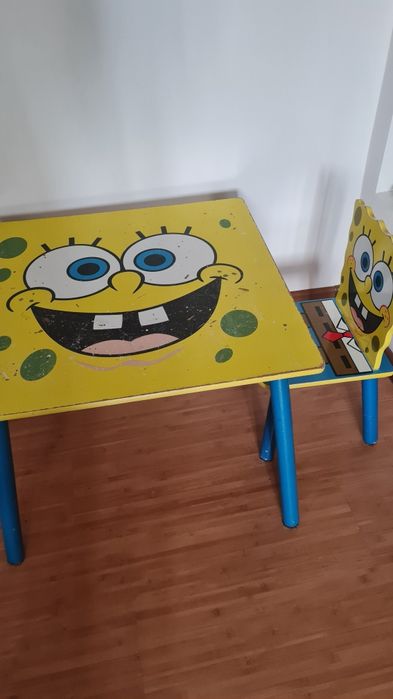 Столик со стульчиком