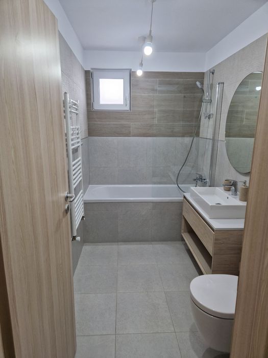 De inchiriat apartament cu 2 camere in Urban Plaza cu parcare și boxa