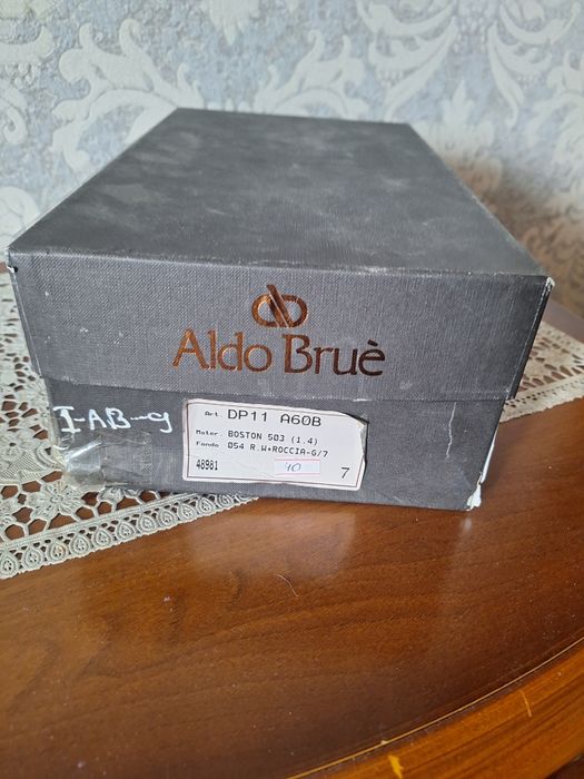 Продам новую обувь ardo brue