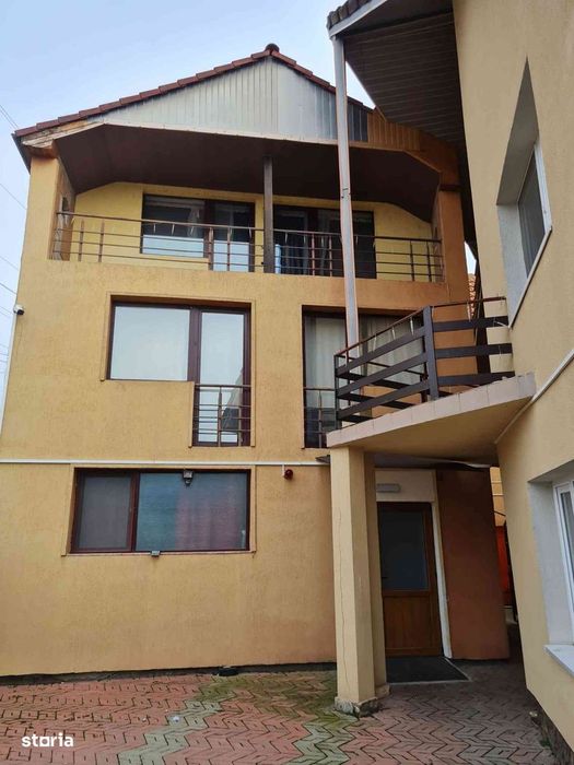 Cladiri autorizate ISU,18 camere,pretabil camin batrani/pensiun/cazare