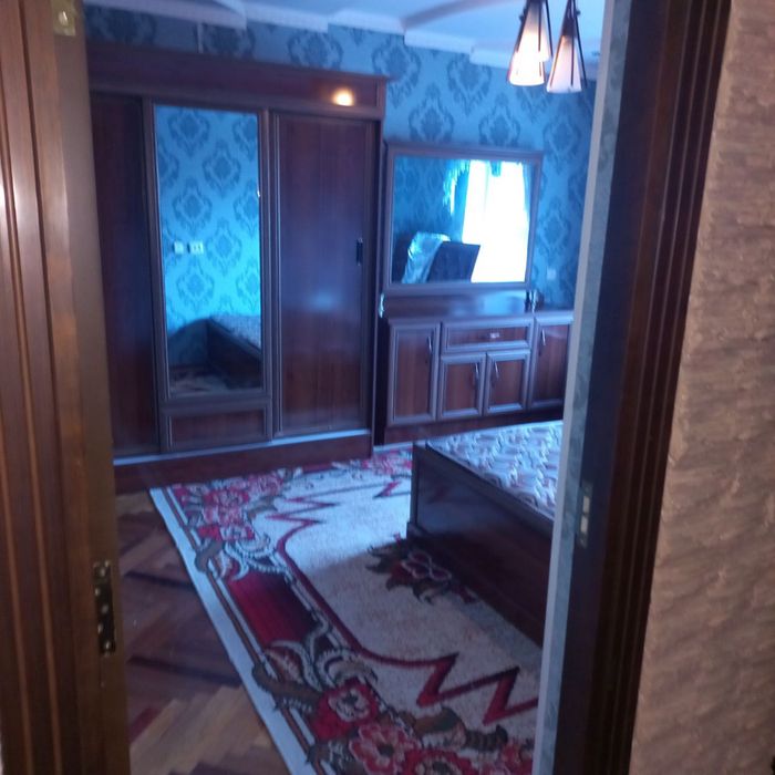 Fargona shaxar sentrda kvartira ijaraga beriladi Unversitet oldida