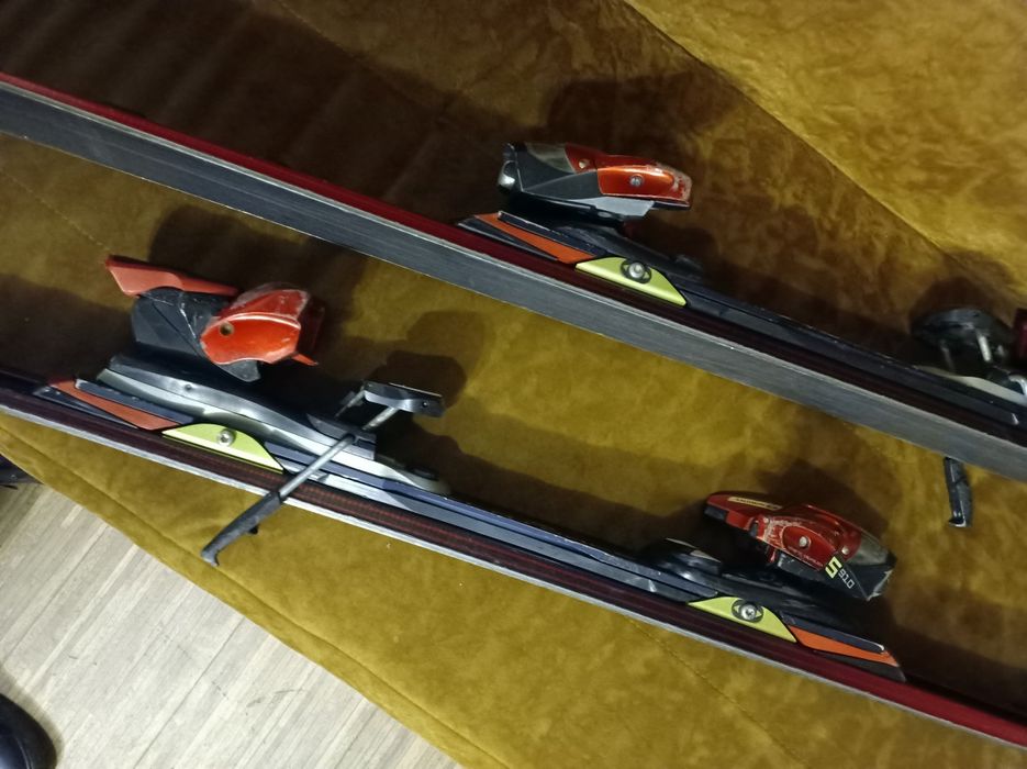 Skiuri Salomon Equipe 102V R21 180cm  cu inaltatoare