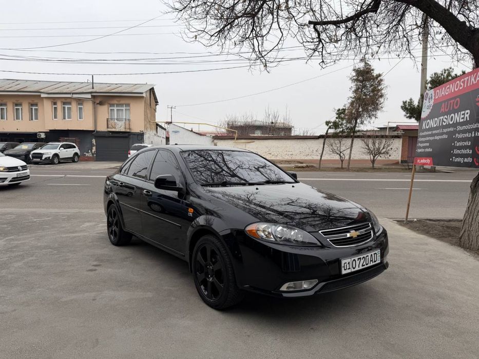 Gentra sotiladi navarotlari bor