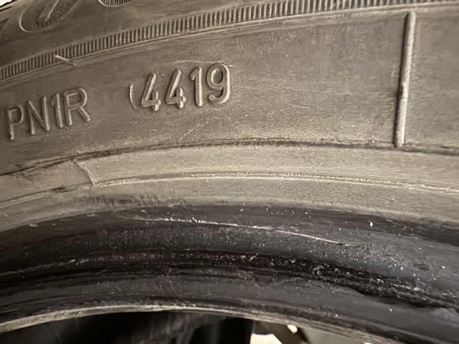 Зимни гуми Goodyear 215/55/17 - 2 бр.