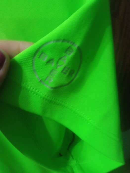 Tricou fara nici un defect +0 bluza cadou una cadou