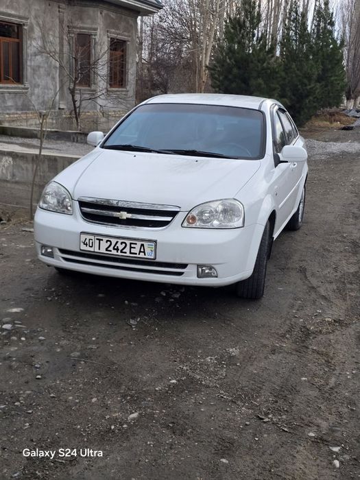 Laseti 2011 sroshni sotiladi