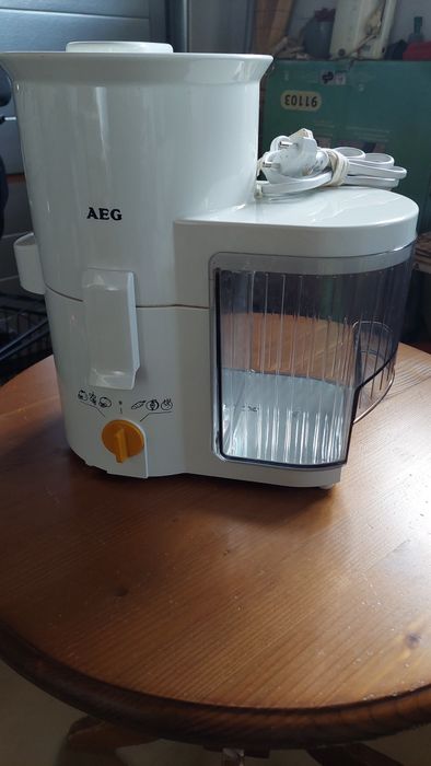 Сокоизтествачка AEG