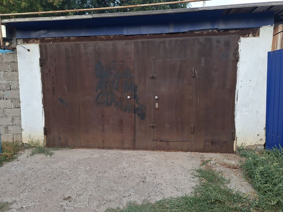 Гараж на 3-школе продам