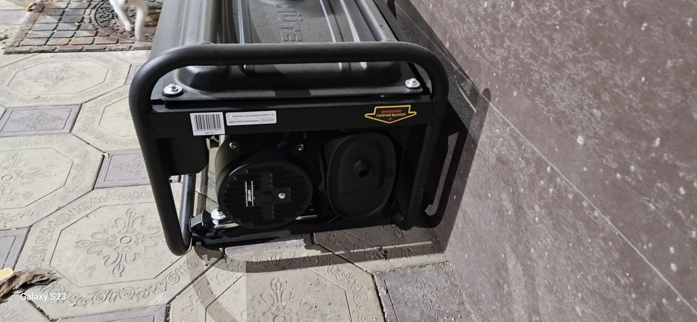 Генератор  бензиновая Huter DY3000L