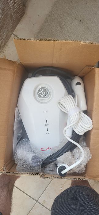 Зарядное устройство для электромобиля