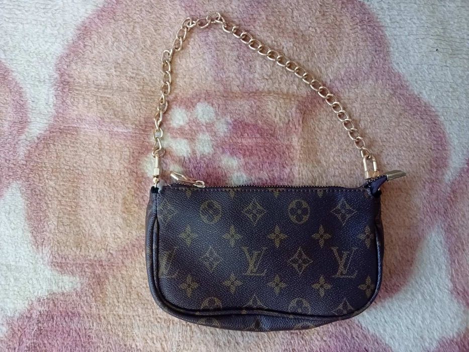 Louis Vuitton-мини чанта