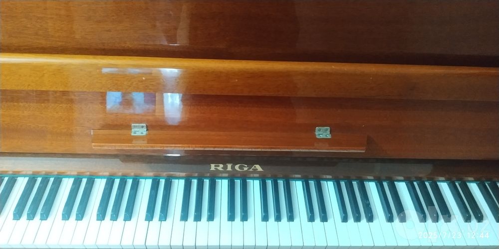 Продается пианино RIGA