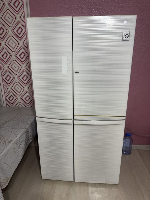 Холодильник LG Linear