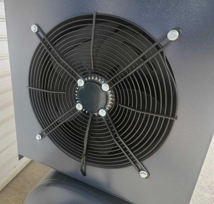 Винтов компресор с променлива честота и изсушител