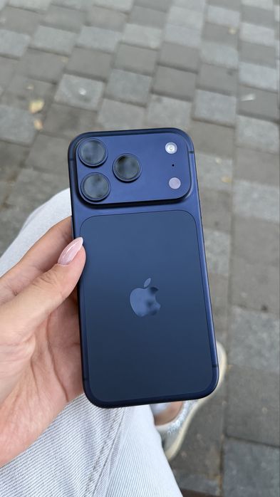Айфон 17про NanoSIM+eSIM темно- СИНИЙ