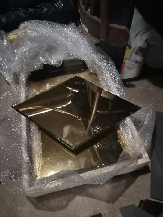 Oglinda sticla aurie