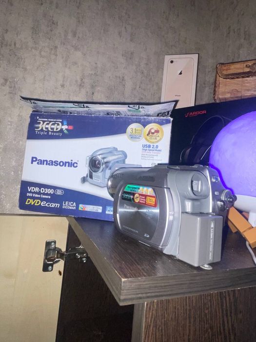 Продам видеокамеру