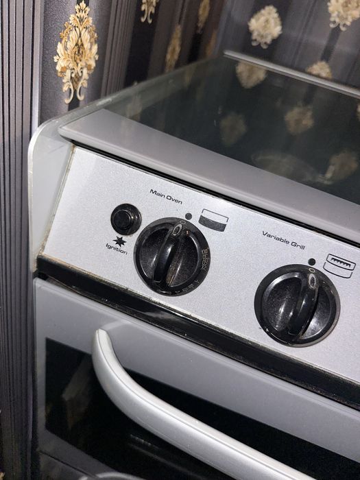 Aragaz Cannon cu cuptor si grill